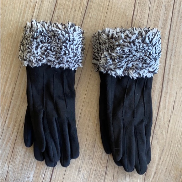 *WHOLESALE* Fashion Glove 6 Pair Assortment - Picture 4 of 4